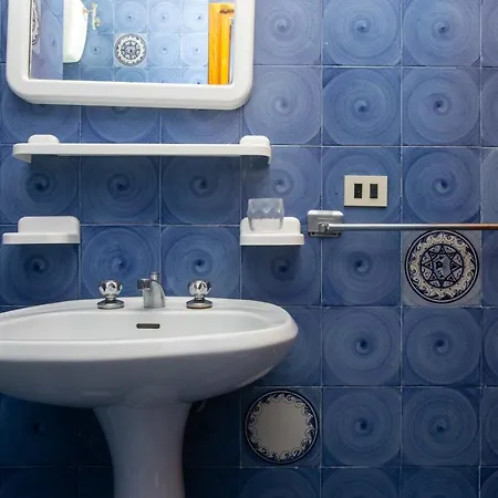 M117 - Marcelli, Quadrilocale Con Terrazzo Vista Mare * Marcelli